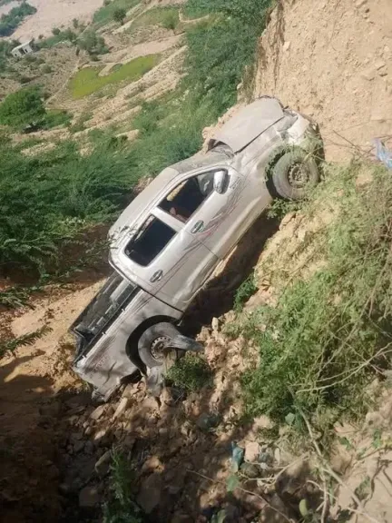حادثان مروعان في طريق حجة.. ووفاة عدد من المواطنين (صور)